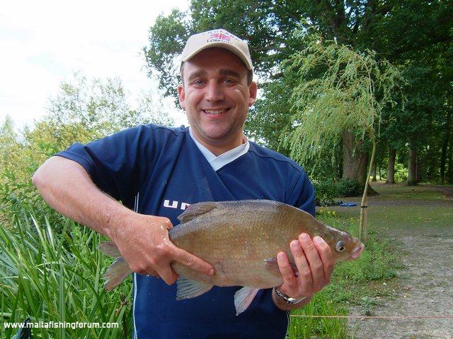 Fishing in England. Surrey.