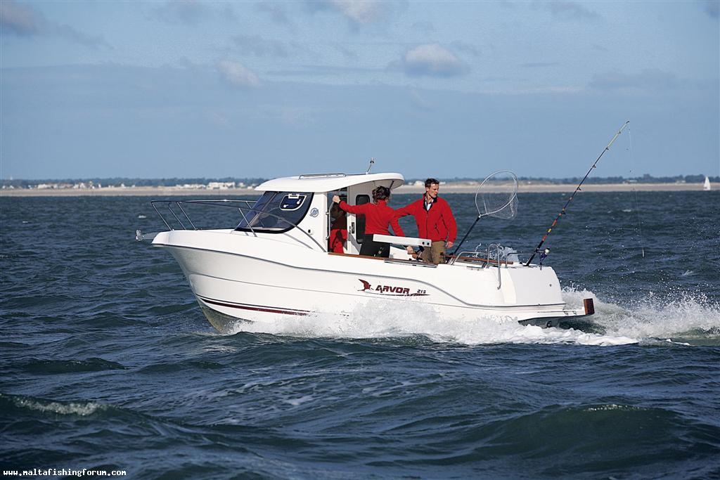 215 Arvor: All weather fun, sport and comfort