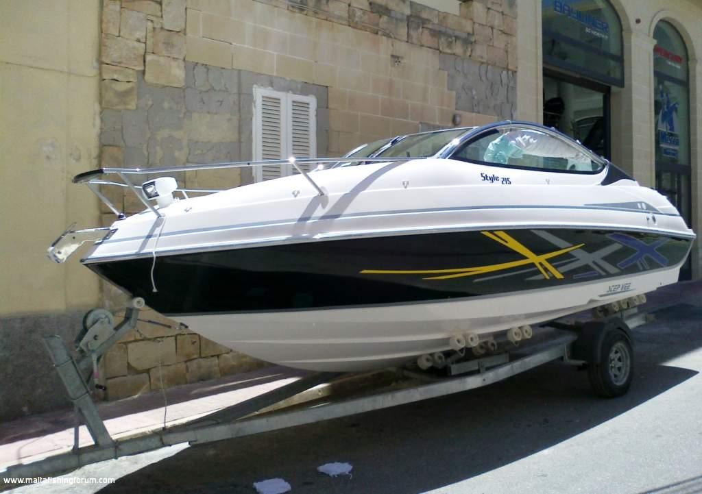 21ft6 FIBRAFORT STYLE 215 | Maz 150Hp | 7 Persons